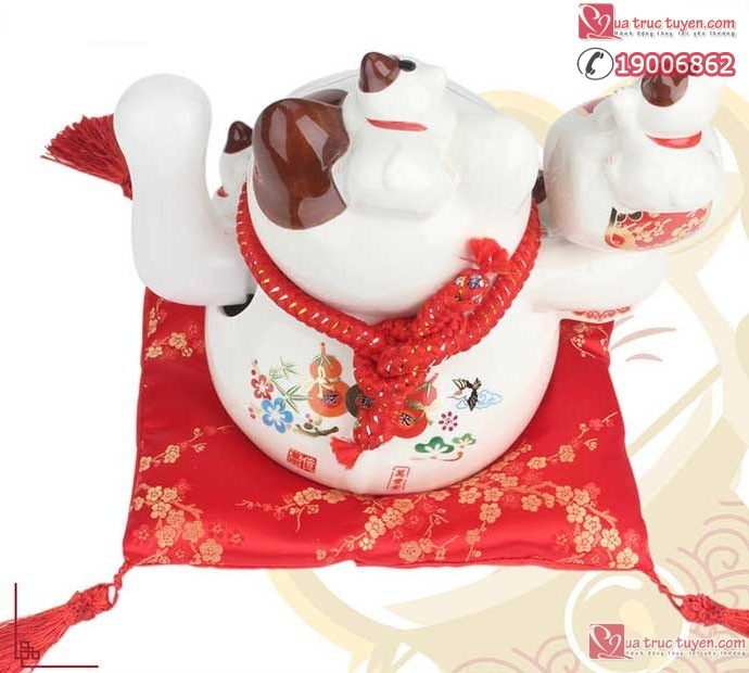 Mèo thần tài Ngũ phúc lâm môn nhìn từ trên