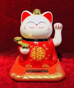 Mèo thần tài nhựa vẫy tay năng lượng mặt trời để ô tô 10cm