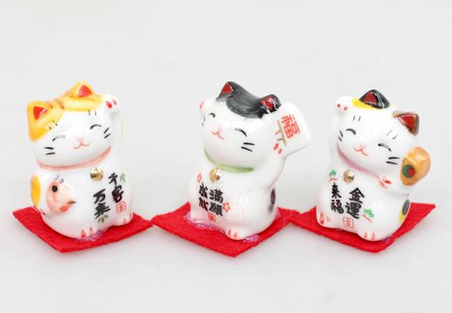 Mèo thần tài tí hon Mèo thần tài tí hon