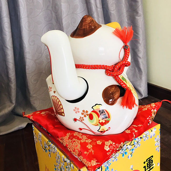 Mèo vẫy tay SW380