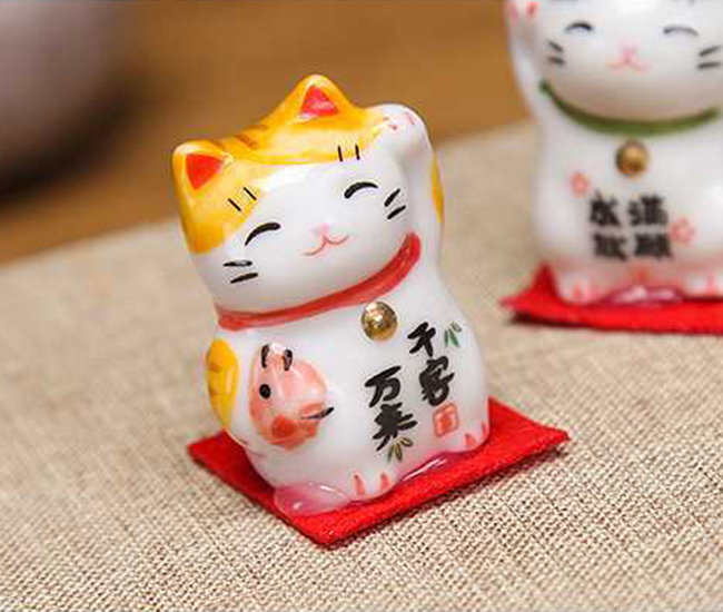 Mèo thần tài tí hon