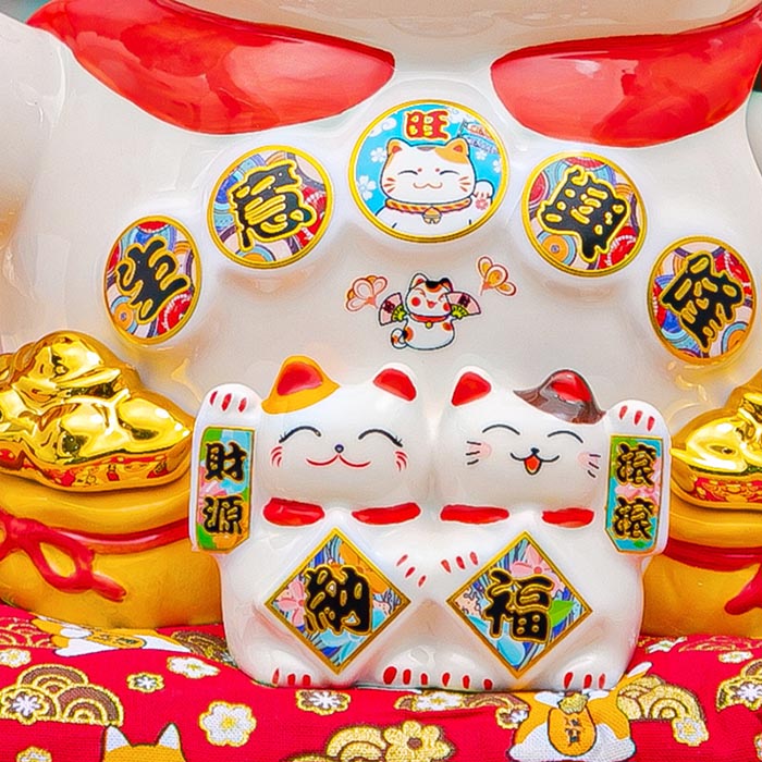 Mèo vẫy tay tài lộc sung túc