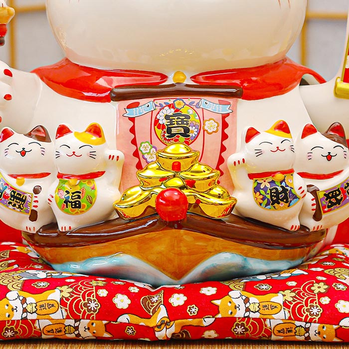 Mèo vẫy tay tài lộc sung túc