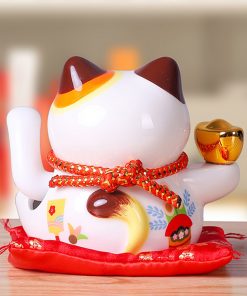 Mèo vẫy tay hoa khai phú quý